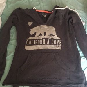 Casual hooded Cali sweatshirt